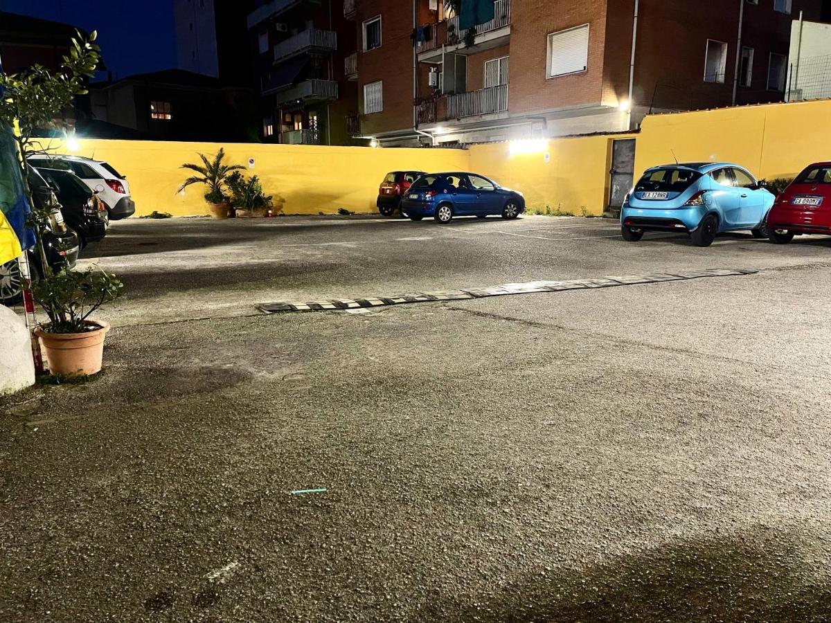 Centralissimo Bilocale,Parcheggio,Ac,Vicino A Stazione,Aeroporto Pisa Bagian luar foto